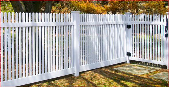 Classic Victorian Picket Fence